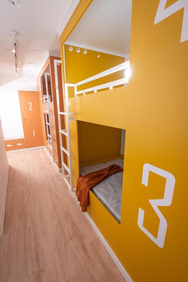Hostel Le Hueb ตูลง ภายนอก รูปภาพ
