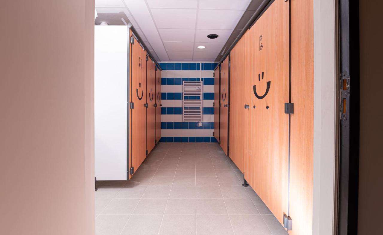 Hostel Le Hueb ตูลง ภายนอก รูปภาพ